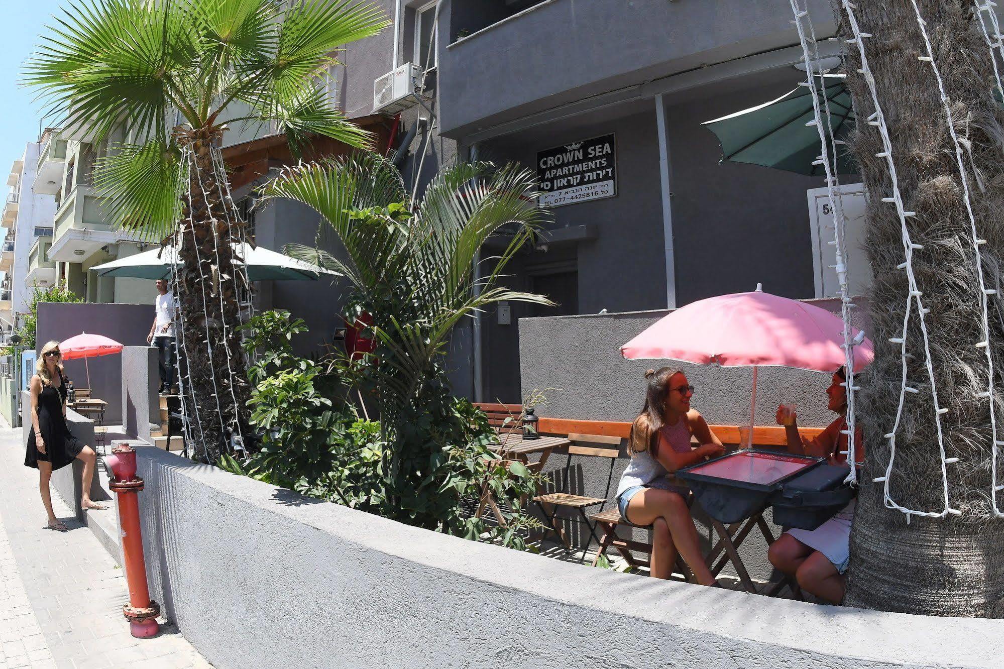 Crown Sea Hostel Tel Aviv Exterior foto